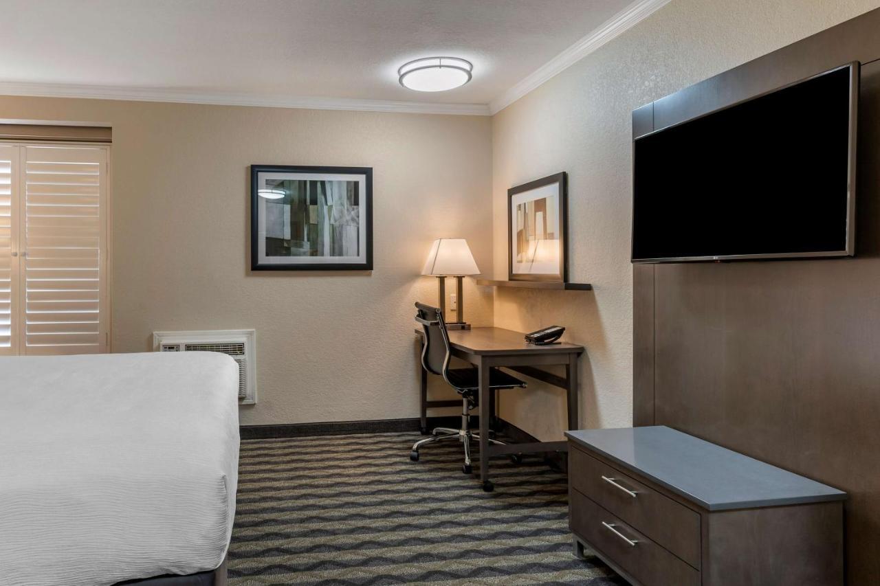 Best Western Silicon Valley Inn Саннивейл Экстерьер фото