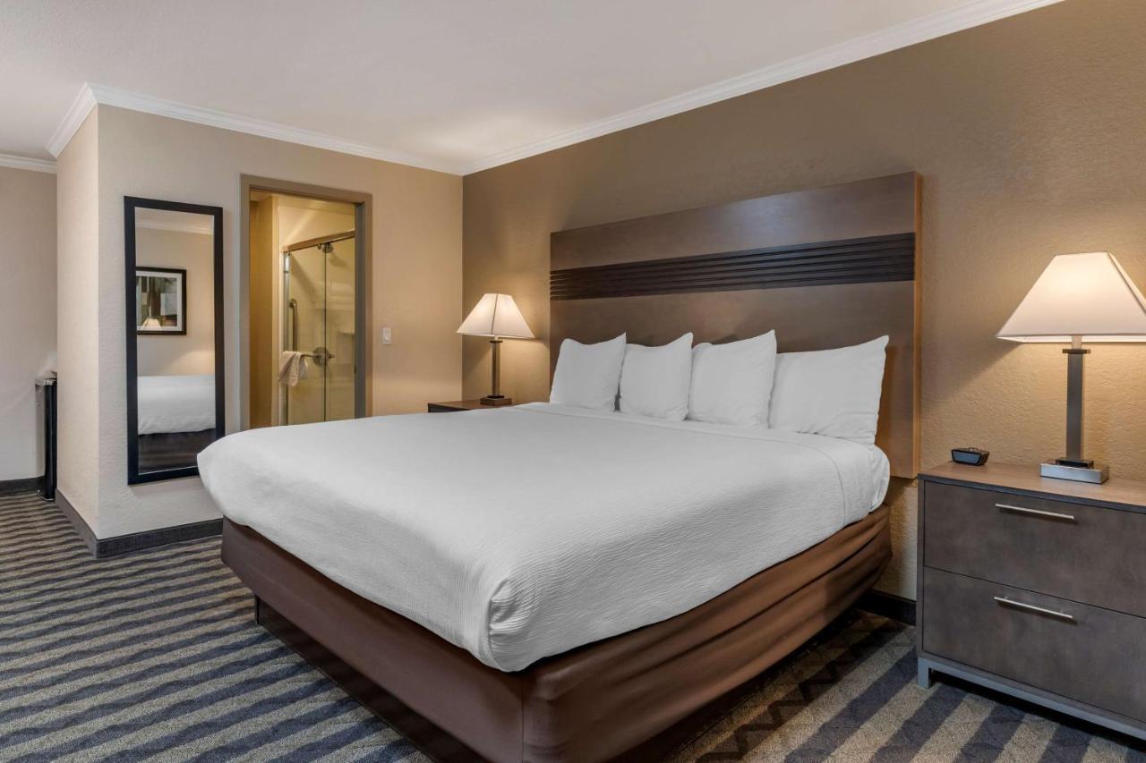 Best Western Silicon Valley Inn Саннивейл Экстерьер фото