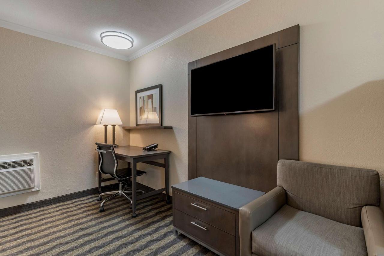 Best Western Silicon Valley Inn Саннивейл Экстерьер фото