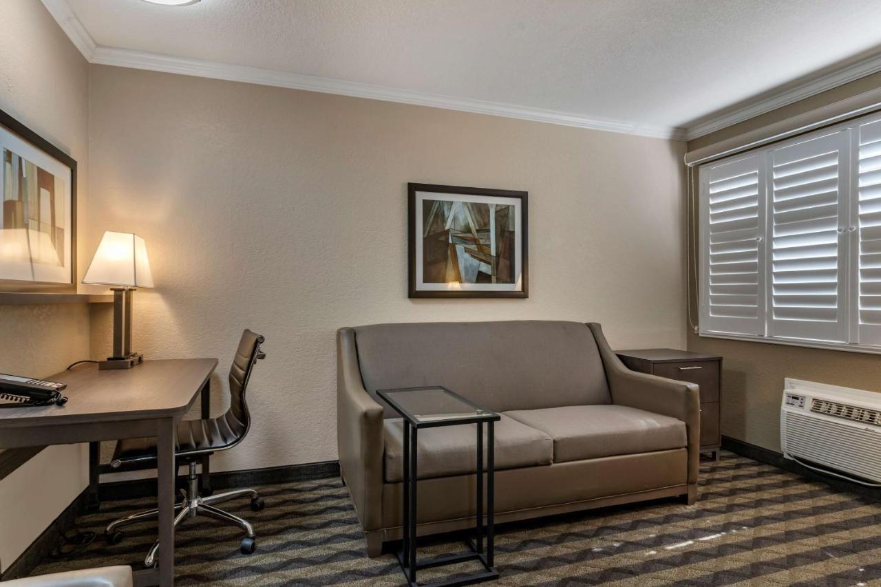 Best Western Silicon Valley Inn Саннивейл Экстерьер фото