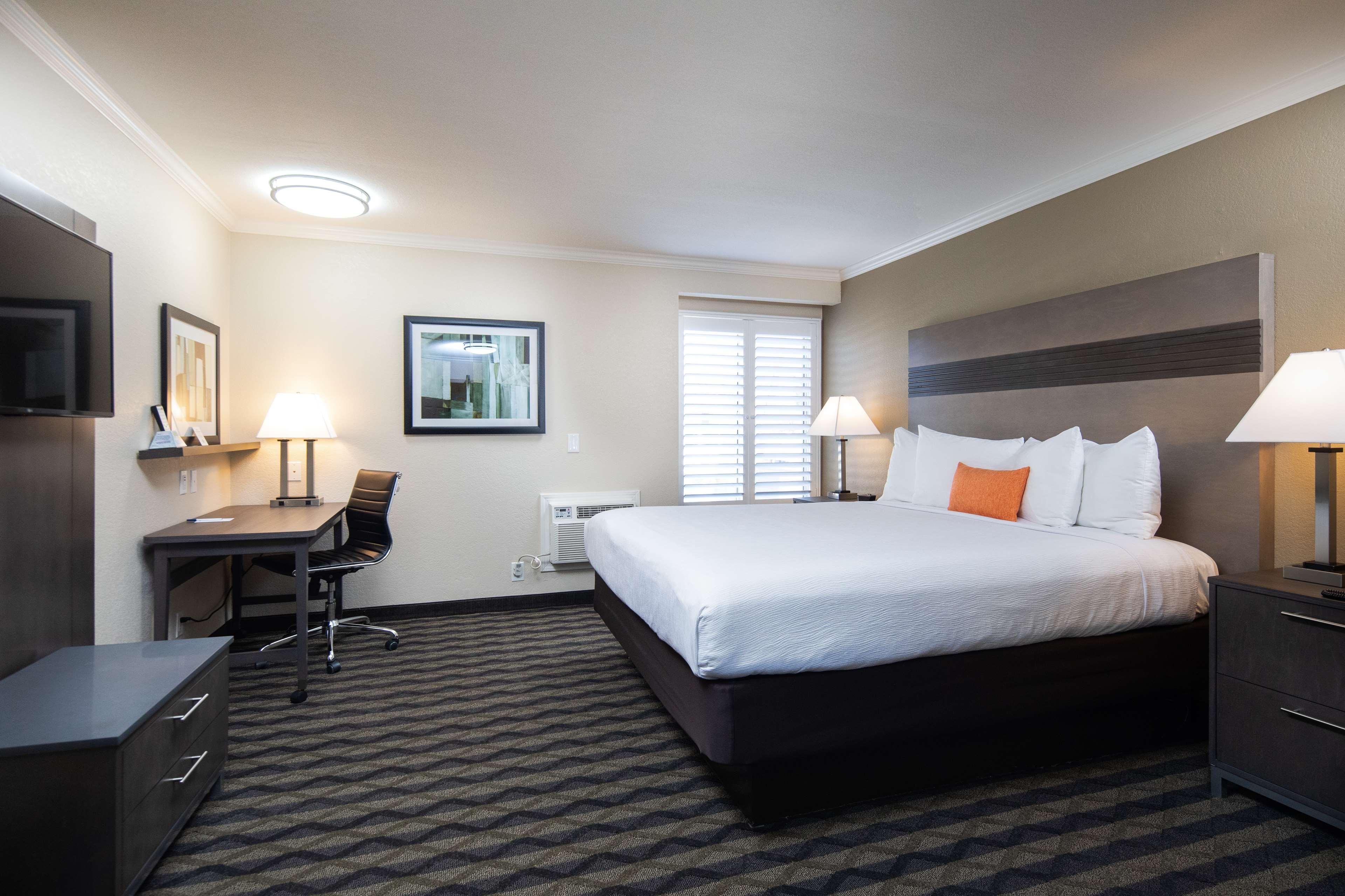 Best Western Silicon Valley Inn Саннивейл Экстерьер фото