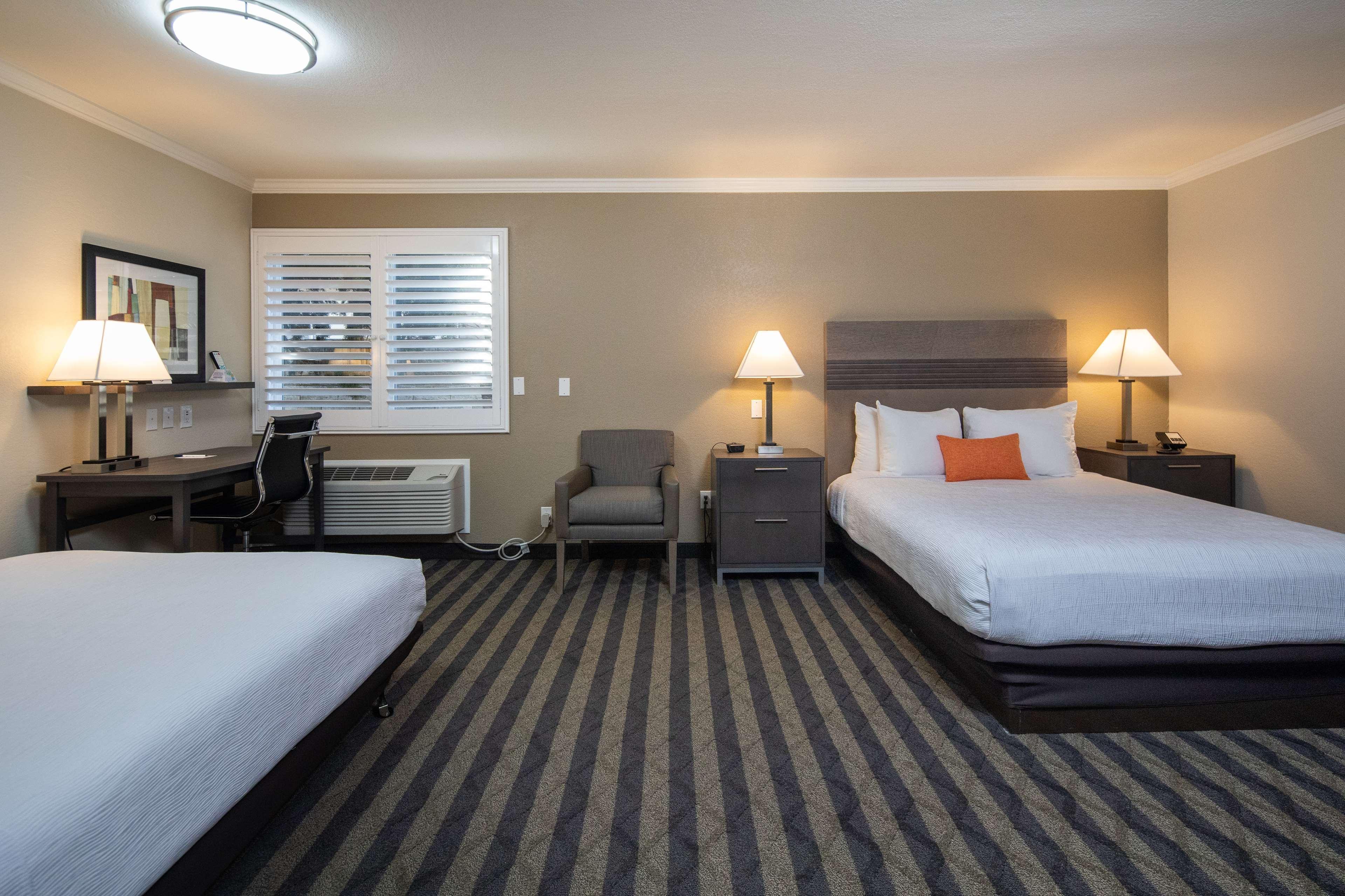 Best Western Silicon Valley Inn Саннивейл Экстерьер фото